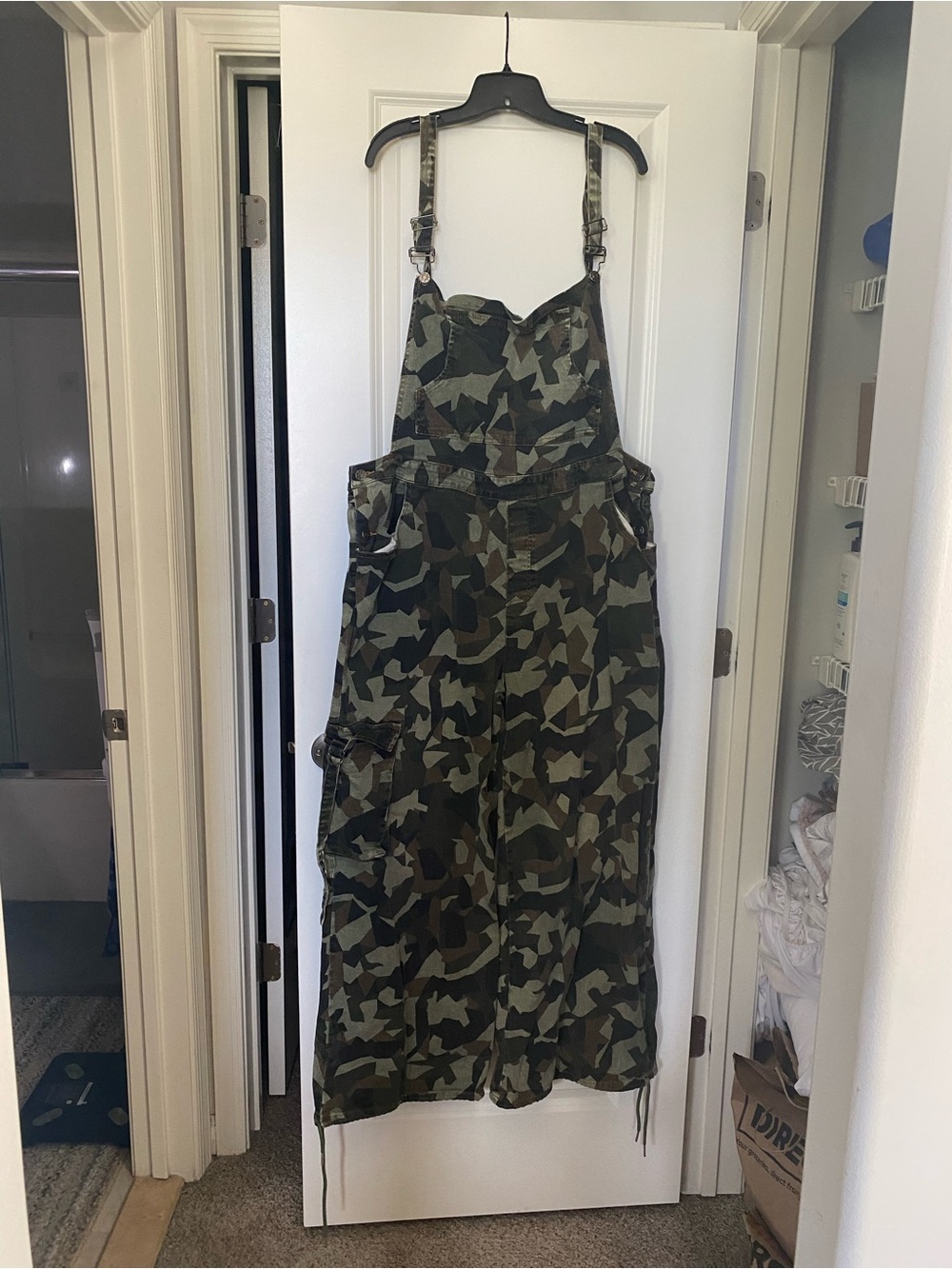Fashion Nova Women's Camo Utility Overalls - Green Camouflage